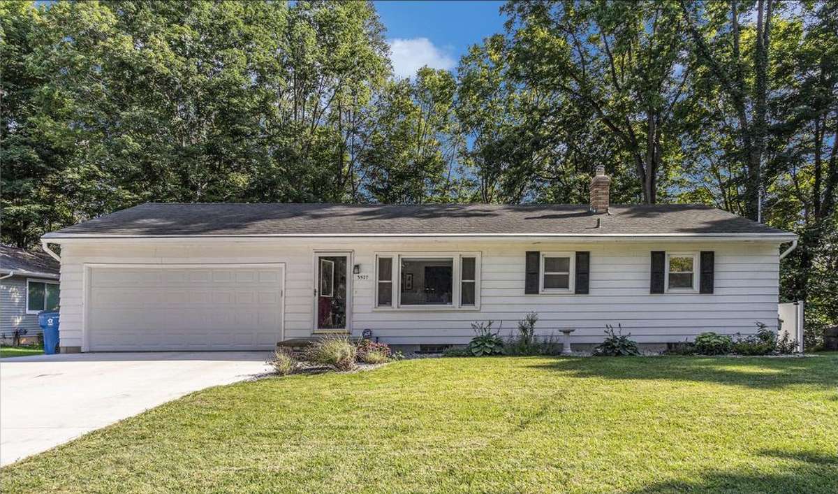 Reverse mortgage in Kalamazoo, MI: a typical single-level home, about 1400 sq ft, built around 1959