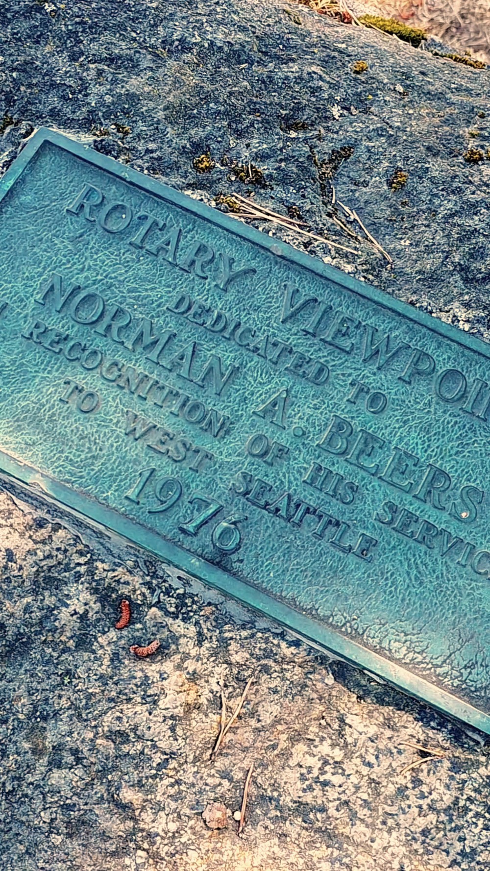 Bronze plaque at Rotary Viewpoint dedicated to Norman A. Beers in recognition of his service to West Seattle, 1976